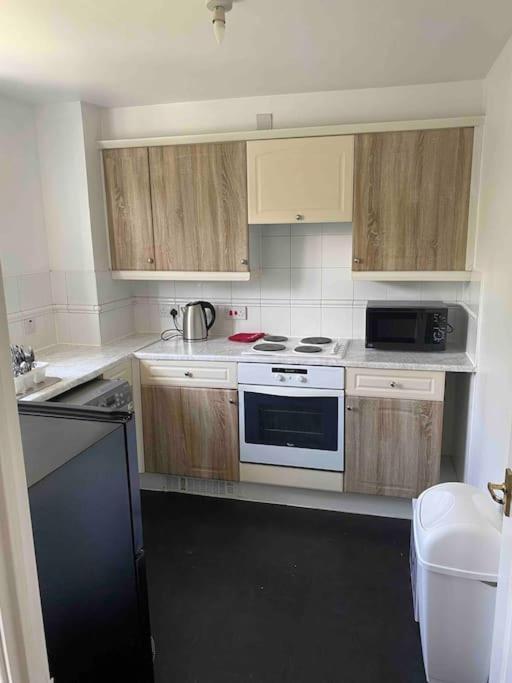 דירות לונדון Canal-Flat Near Stratford International Station מראה חיצוני תמונה